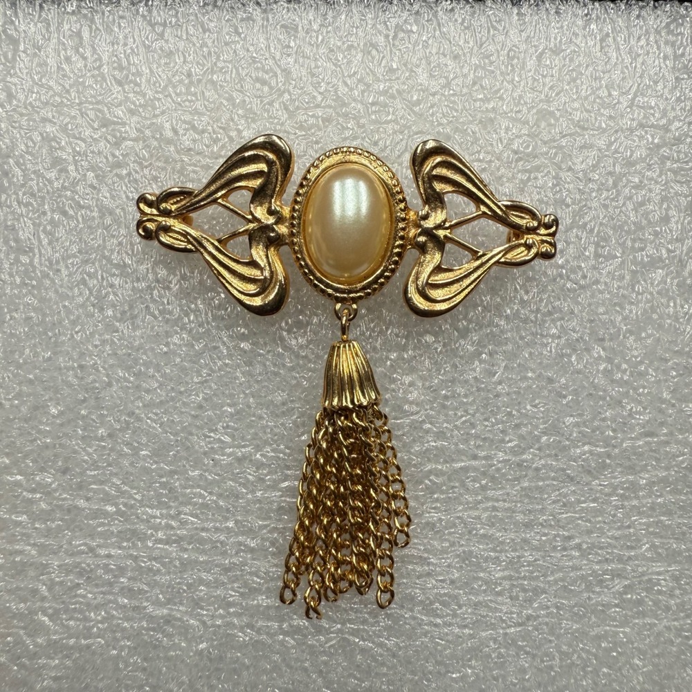 Vintage Art Nouveau Revival Brooch Faux Pearl Cabochon Gold Tone Tassel Drop Pin